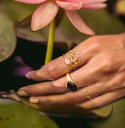Bazaar Quadruple White Diamond Ring in Yellow Gold