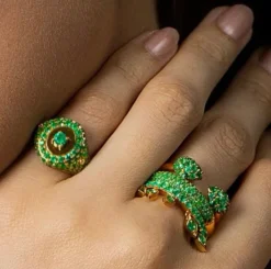 Emerald Signet Ring in Yellow Gold