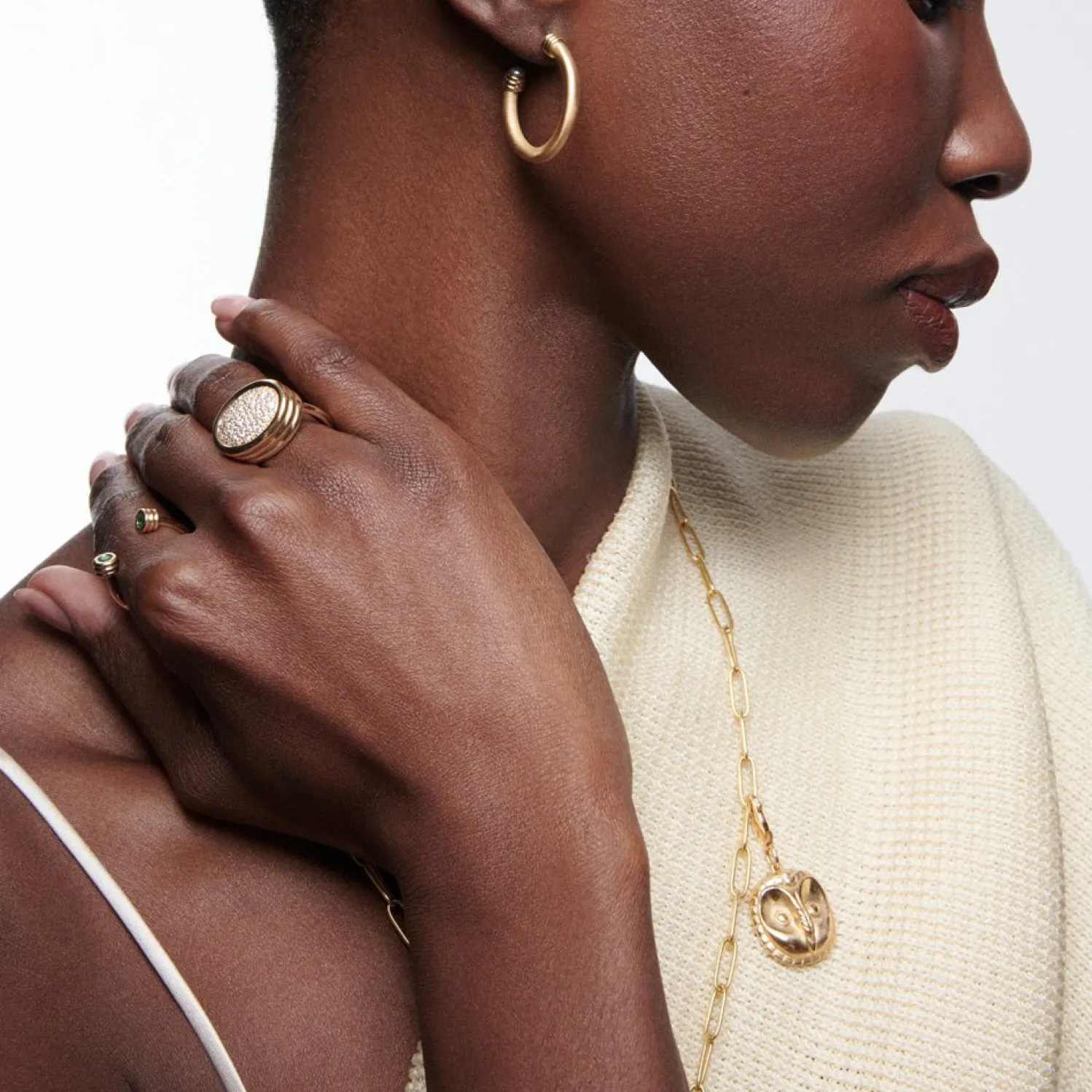 White Diamond Pavé Scuba Ring in Yellow Gold