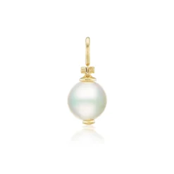White Pearl Pendant in Yellow Gold